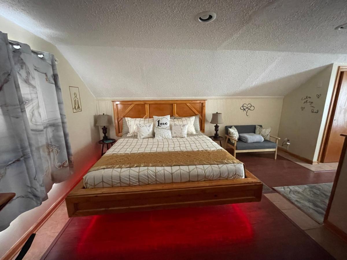 Adults Only Vacation Rental With Hot Tub- No Parties Detroit Esterno foto