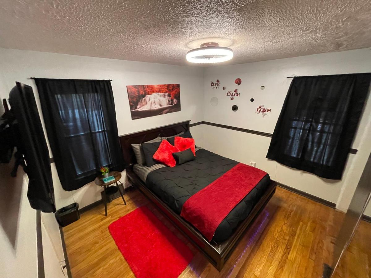 Adults Only Vacation Rental With Hot Tub- No Parties Detroit Esterno foto