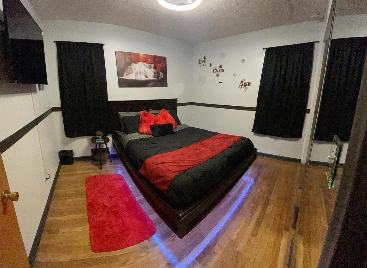 Adults Only Vacation Rental With Hot Tub- No Parties Detroit Esterno foto